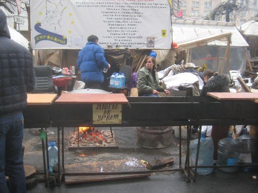 Euromaidan food preparation area ('Grill, not trashcan!!!')