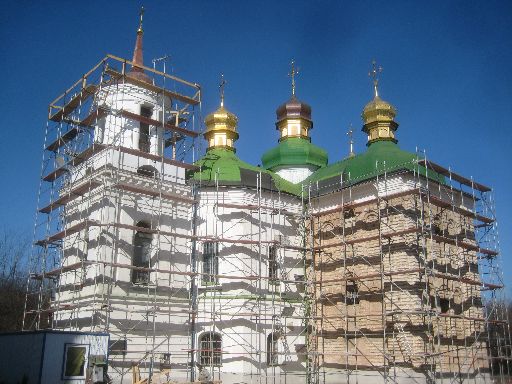 Church of the Saviour at Berestove, physically outside the Lavra complex, but considered part of it, was not the only Lavra church undergoing renovation while I was there.