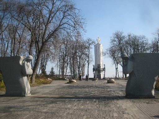Holodomor memorial (wide view)